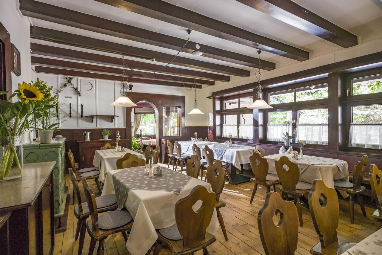 Gasthof Restaurant Waldcafé Mayrhofen Esterno foto