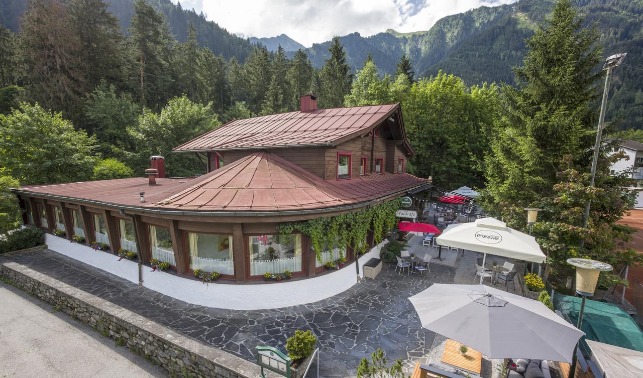 Gasthof Restaurant Waldcafé Mayrhofen Esterno foto