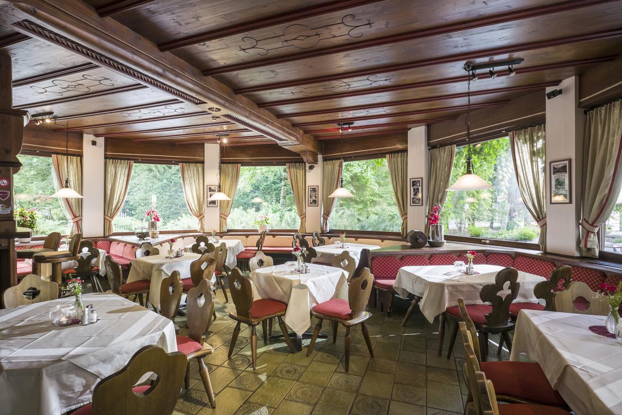 Gasthof Restaurant Waldcafé Mayrhofen Esterno foto